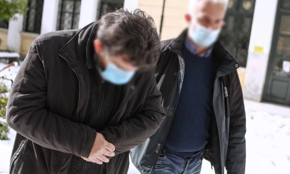 Βιασμός ανήλικης από ιερέα: Νέα καταγγελία στο "φως"-Ζητούσε γυμνές φωτογραφίες από 14χρονη